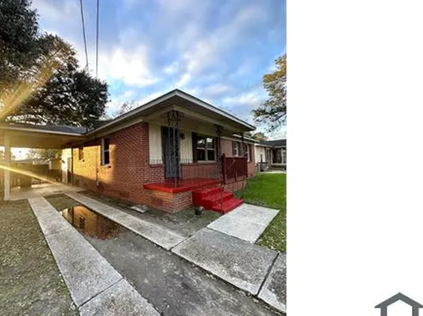 77 Picardy St, Mobile, AL 36607