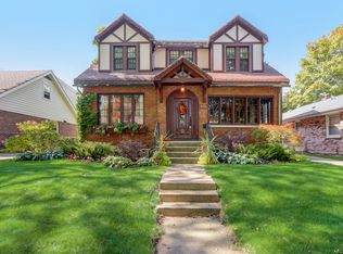 806 S Mitchell Ave, Arlington Heights, IL 60005