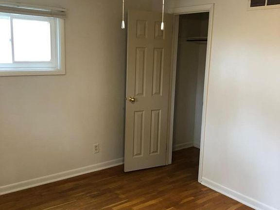 5th image of 1714 Shady Oak Ln APT 3
