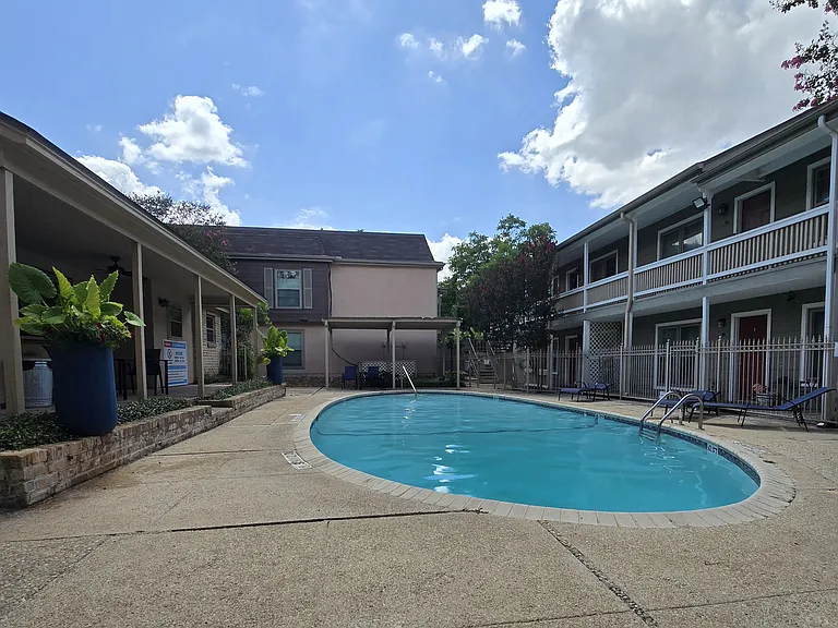 2300 Nacogdoches Rd #105A — Photo 42