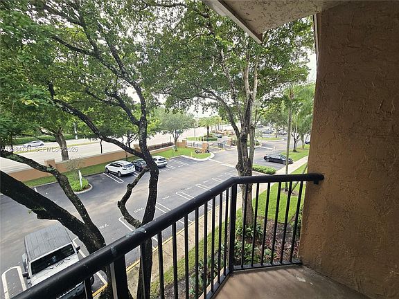2nd image of 8701 Wiles Rd APT 305