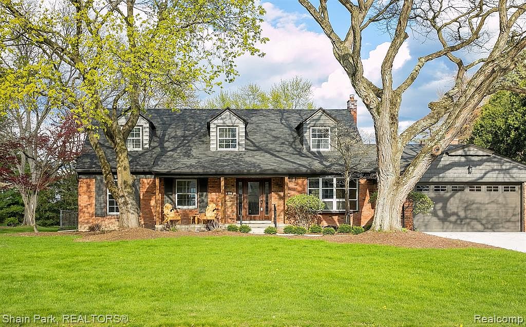 32060 Cross Bow St, Beverly Hills, MI 48025 Zillow