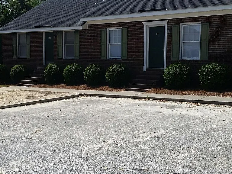 230 Lanier Dr #215 — Photo 1