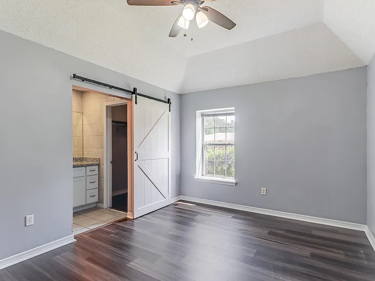 14160 Maple Ct — Photo 8