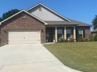 1833 Oak Meadow Dr SE, Cullman, AL 35055