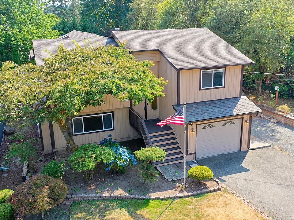 1st image of 3203 NE 195th St