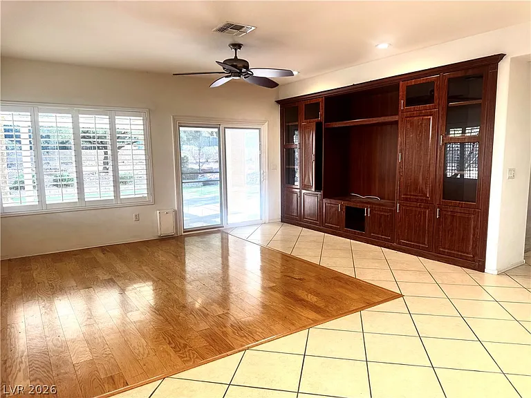 3009 Noblesville Ct — Photo 2