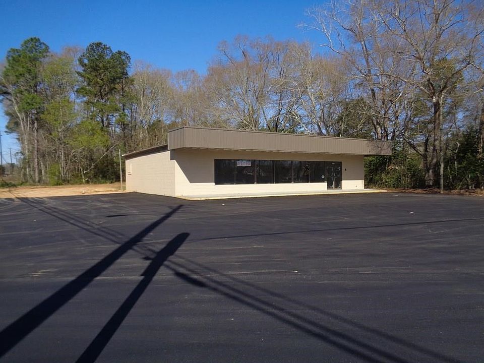 2nd image of 3684 S Park