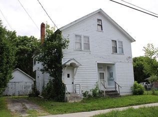 134 Maple St, Castleton, VT 05701