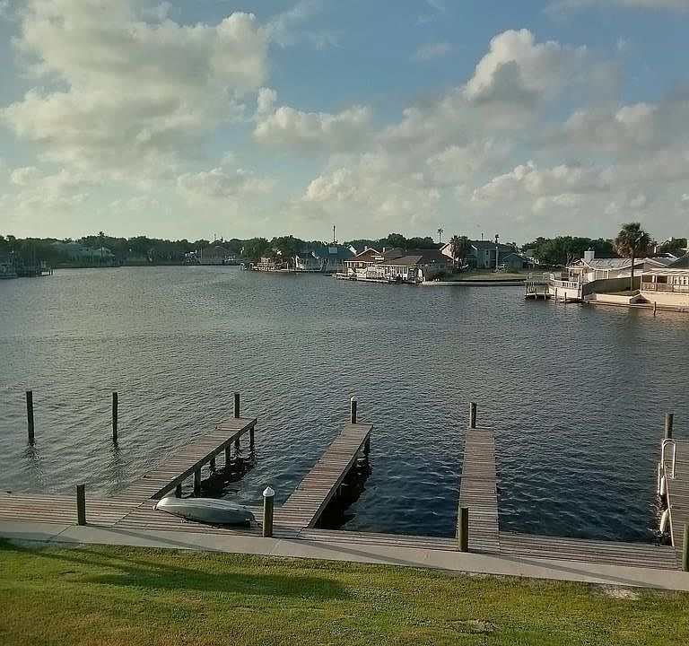 1st image of 2516 Bayhouse