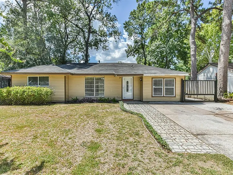 7106 Pinetex Dr — Photo 1