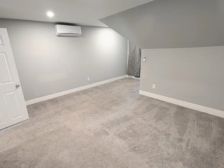 1744 Kings Hwy — Photo 11