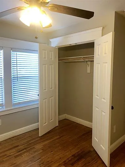 2803 Charlotte St — Photo 12
