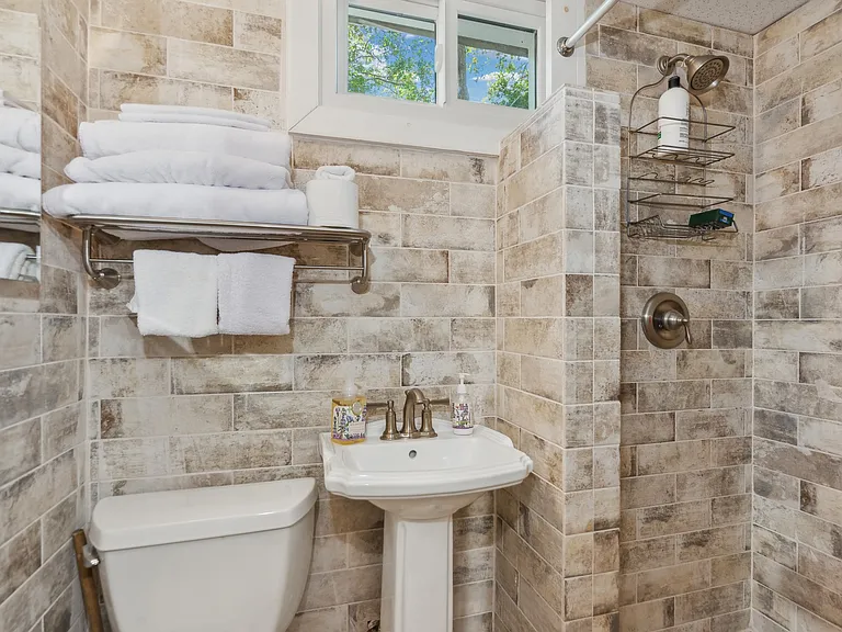 5 Doris Ln — Photo 18