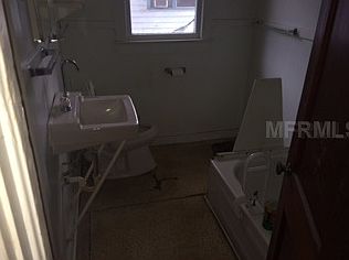 3rd image of 1024 E Wallace St