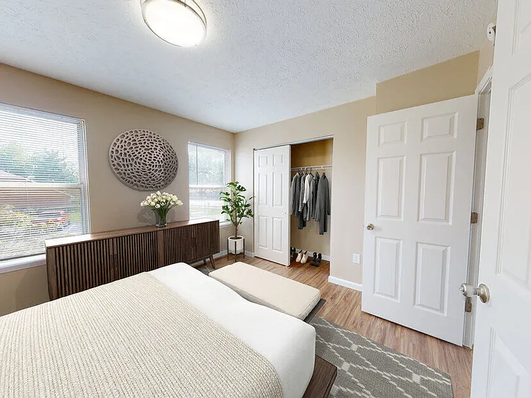 Fox Pointe Apartments — Photo 33