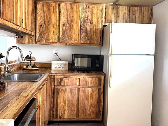 4th image of 8025 SW 107th Ave APT 313