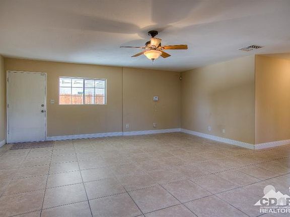 3rd image of 83542 Manzanita Ave