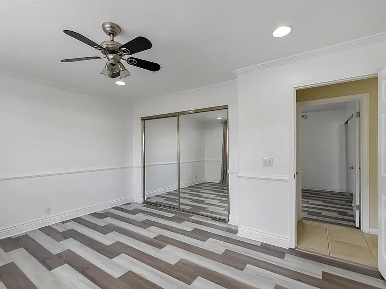 758 Candlestick Way — Photo 15