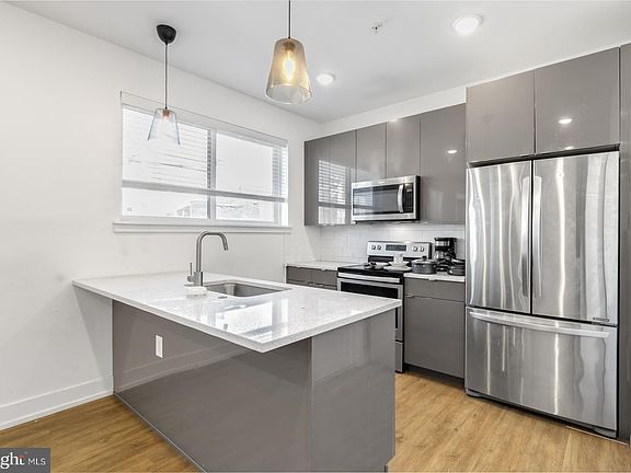 3rd image of 1341 N Marston St #3