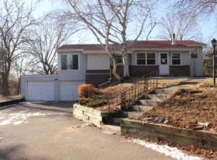 6720 Powers Blvd, Chanhassen, MN 55317