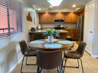 4303 E Cactus Rd APT 232B, Phoenix, AZ 85032