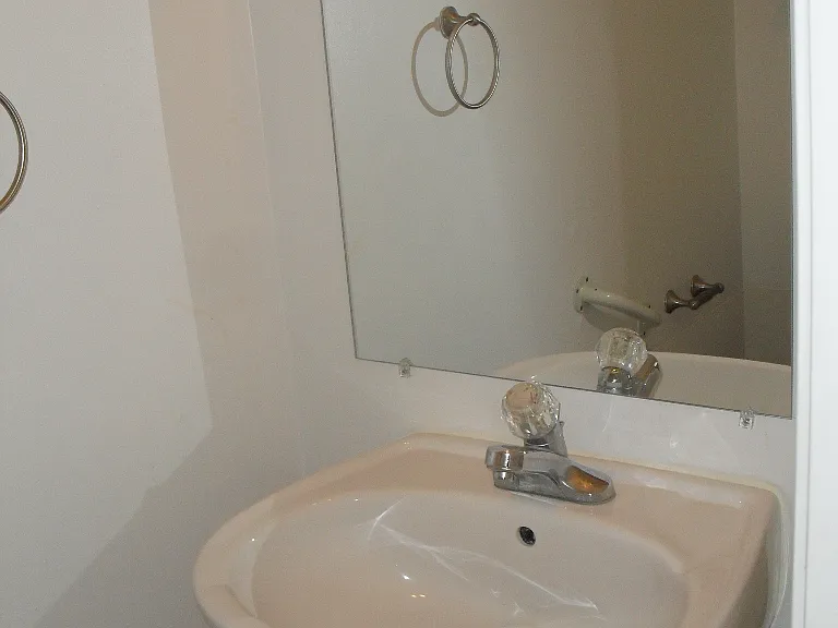 655 Kenridge Dr — Photo 17