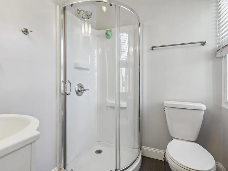 6066 Ridge Ave #3R — Photo 13