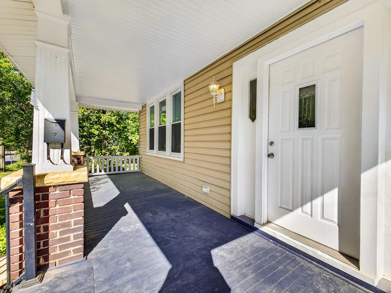 1008 Grayson Street - 1 — Photo 2