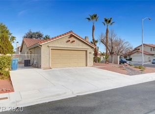 450 Inglewood Cir, Las Vegas, NV 89123