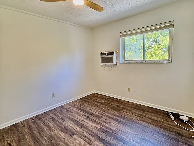 630 Central Ave #206 — Photo 5