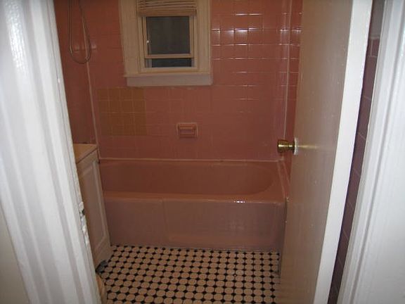 4th image of 2309 Steinway St