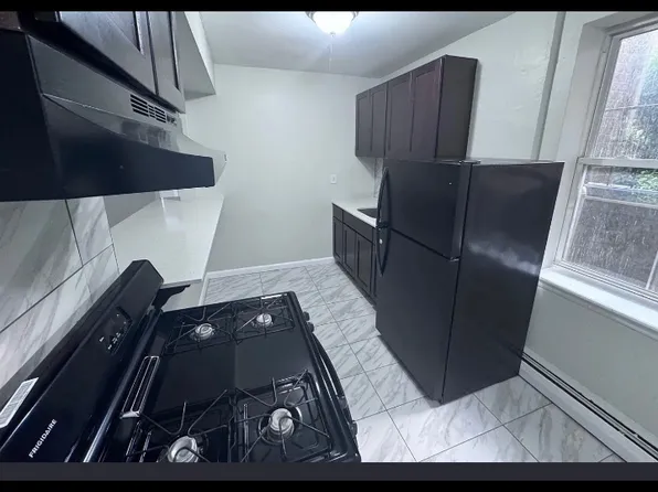 113 Lincoln Ave #6A, Newark, NJ 07104