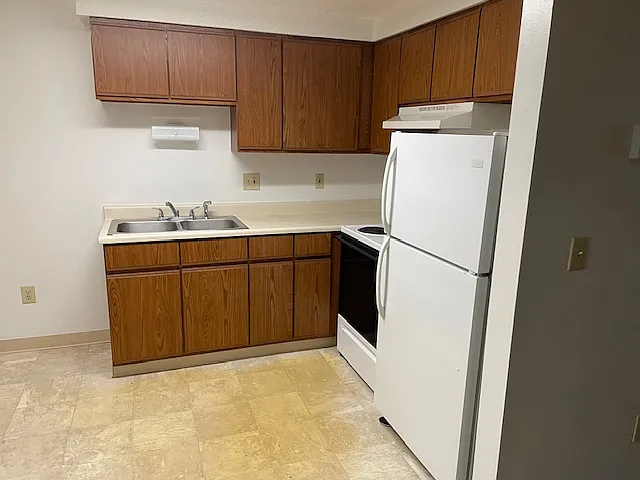 2 bed, $950 — Photo 3