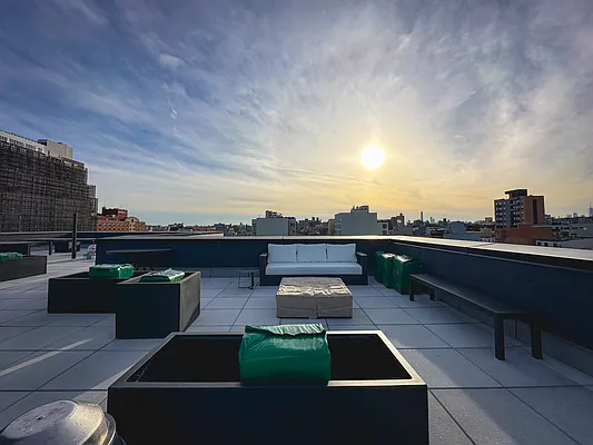 Rented by Nooklyn NYC LLC | media 42