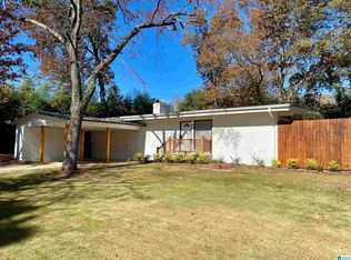 1856 Canyon Rd, Vestavia Hills, AL 35216