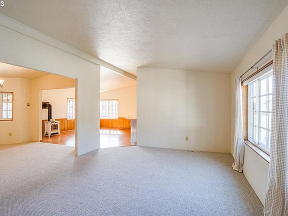 3rd image of 507 NE 99th St Unit 32