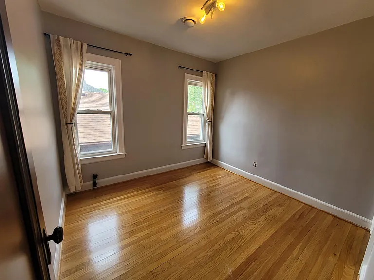 1318 Somerset Ave — Photo 16