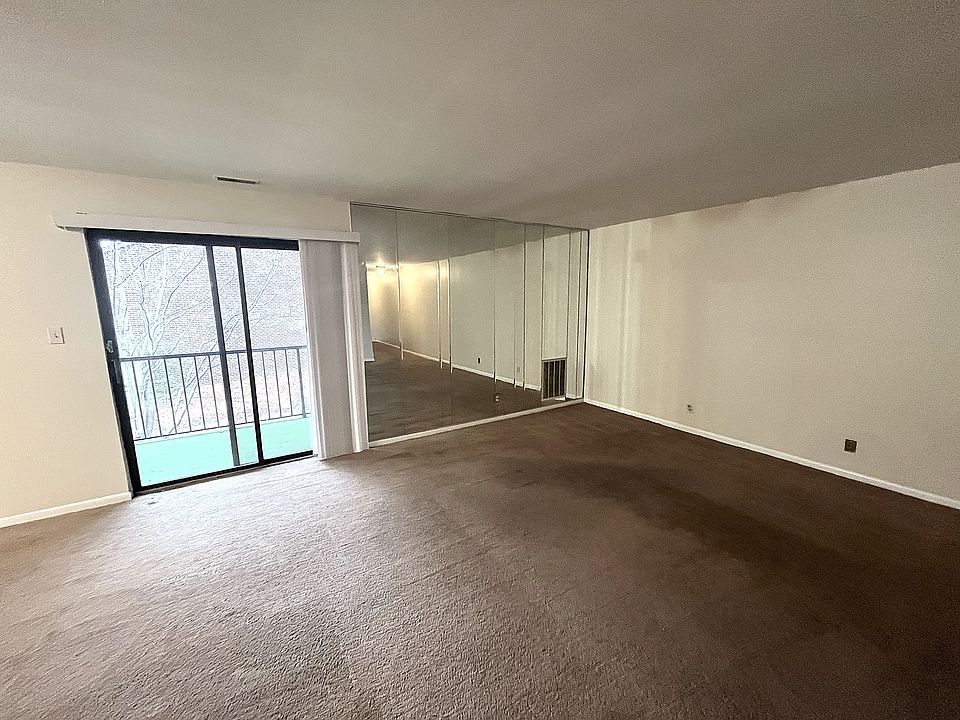 Large Family Room Dining Room Combo