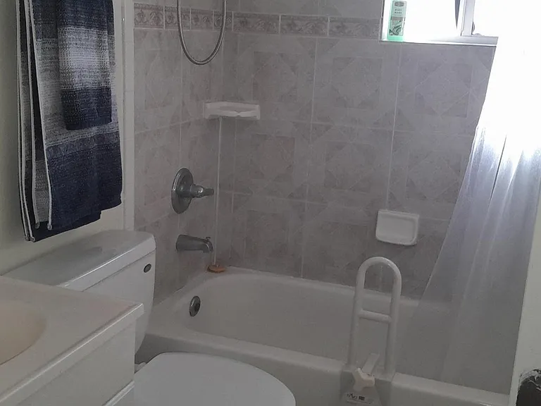 Full bath. Note: the home was constructed in 1947 and the tub is plumbed Mexican style with hor water to the right.