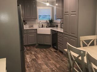 1518 Avenue C, Danbury, TX 77534