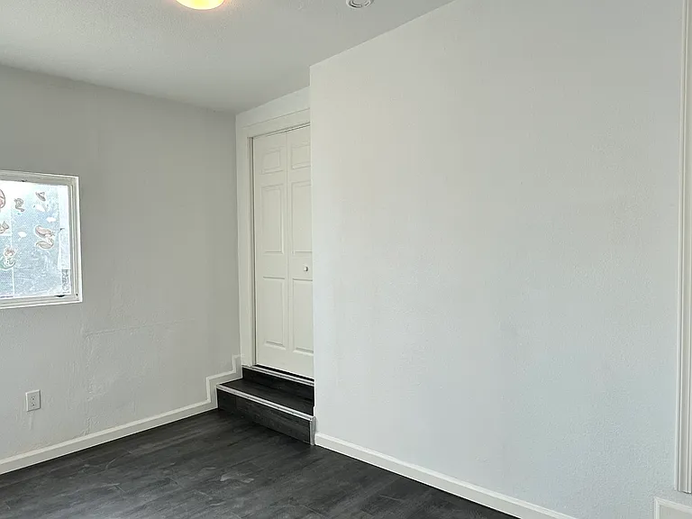 3636 1/2 University Ave — Photo 5