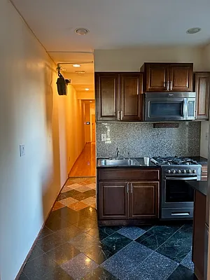 Rented by Batra Group Inc | media 8