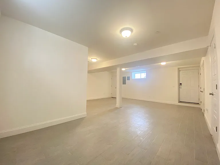 881 Sinclair Ave #2F — Photo 30