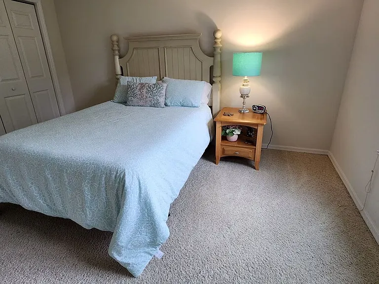 916 Eastmont Ct — Photo 26