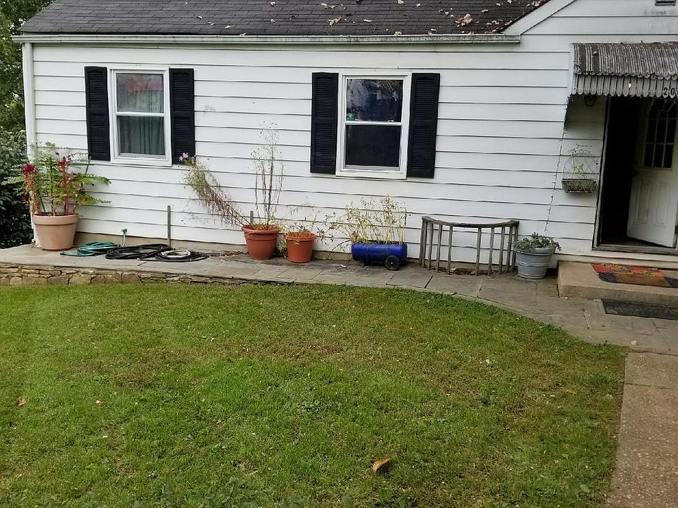 2nd image of 2007 Edgar Ct