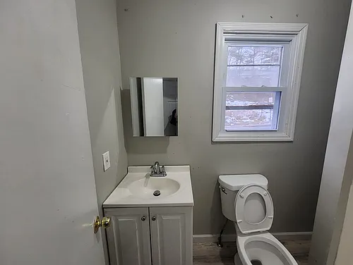 9 Spring St Photo 1