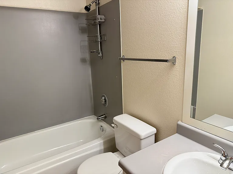 4011 Whitman Ave N #101 — Photo 7