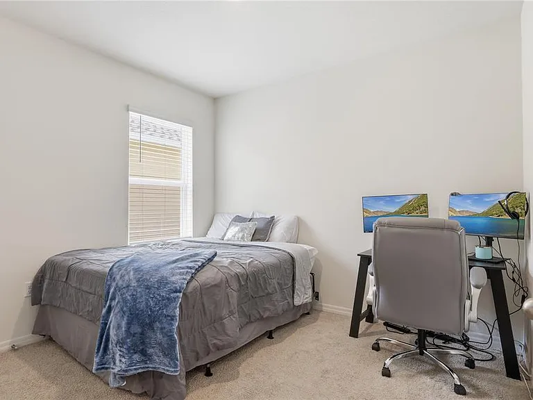 2735 Numa Falls Ave — Photo 29