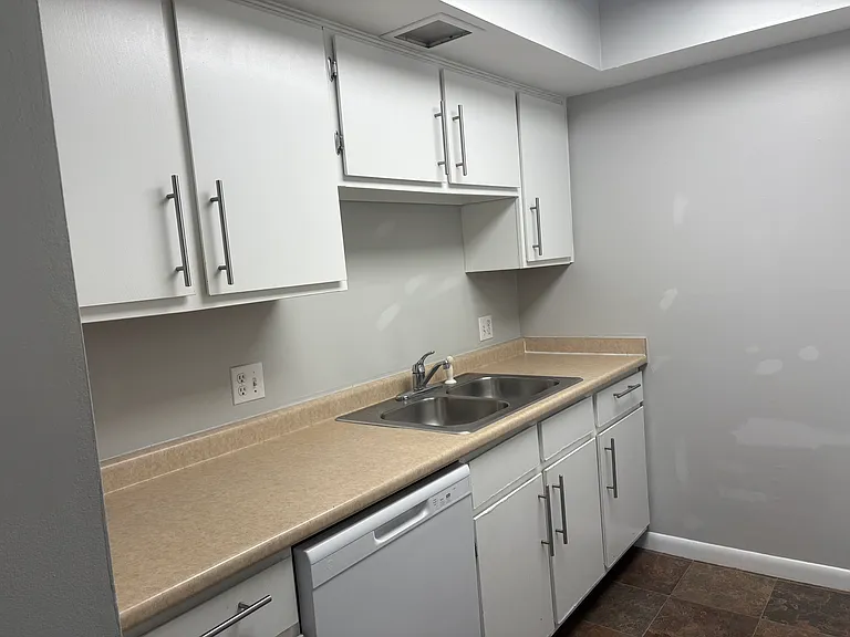 30 Poinciana Dr #5 — Photo 6